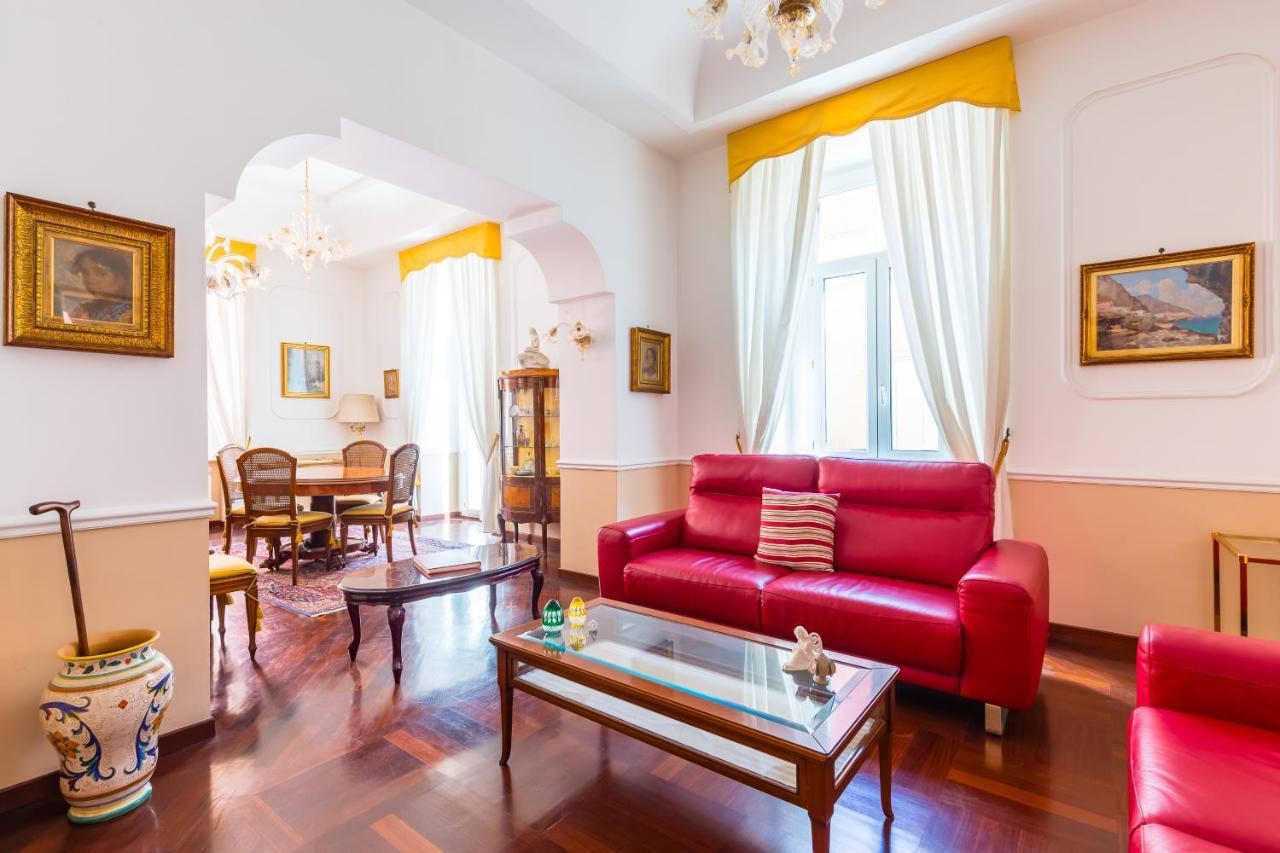 Grand Classic Apartment At San Martino By Napoliapartments Exteriör bild