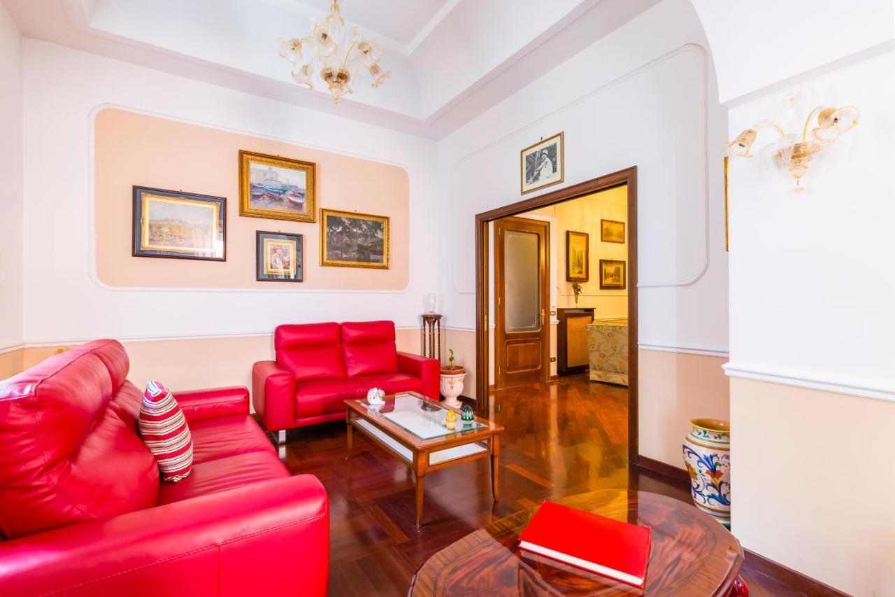 Grand Classic Apartment At San Martino By Napoliapartments Exteriör bild