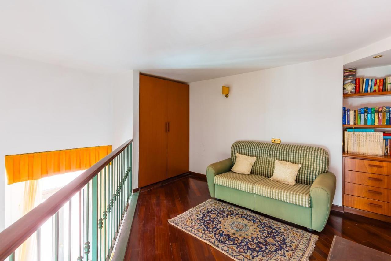 Grand Classic Apartment At San Martino By Napoliapartments Exteriör bild